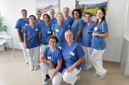 Station Churfirsten: Stationsleitung Frau Czechowski mit Team (Bild: GLKN)