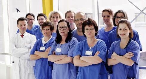 v.l.n.r.: Chefarzt Prof. Dr. Jan Harder, Herr Dr. Hermann, Herr Dr. Eilbracht (Oberarzt), Frau Schach, Herr Dr. Westerhausen (Oberarzt), Frau Kuntz, Herr Güntert, Frau Fetzer-Mütz, Frau Schroff, Frau Niederhammer, Frau Ziegler, Frau Dr. Landes (Funktionsoberärztin)