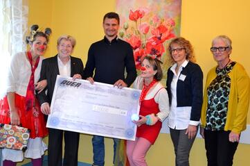 Krebszentrum Spende Auer für Onkoclowns