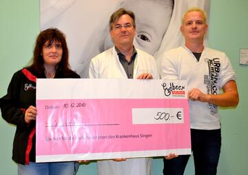 HBK Si Spende Erdbeermund für Kinderklinik