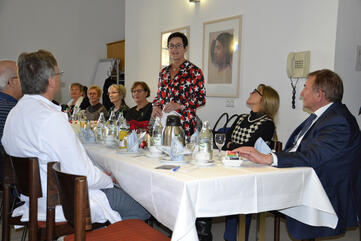 Gertrud Klopfer als Sprecherin der ehrenamtlichen Mitarbeiter in Singen blickte auf ein ereignisreiches Jahr zurück. Bild: aj