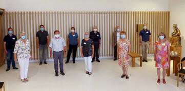 Sie engagieren sich für die ökumenische 24-Stunden-Rufbereitschaft im Hegau-Bodensee-Klinikum Singen (v.l.n.r.): Karin Burger, Dr. Jörg Lichtenberg, Marget Suhr, Karin Schmitt, Waltraud Reichle, Jean-Pierre Sitzler, David Birkmann, Andrea Fink-Fauser, Bernhard Knobelspies, Jürgen Hermann und Christoph Labuhn. Bild: Tom Markuszewski