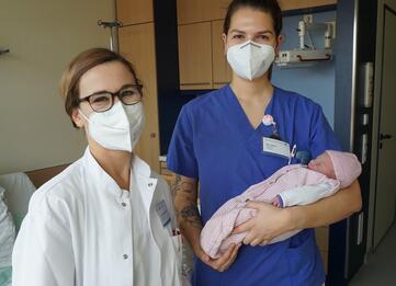 Klinikum KN 1000. Geburt Olivia