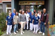 Round Table 119 Singen spendet 1.119 Euro für Klinikclown Tillie (Bild: GLKN)